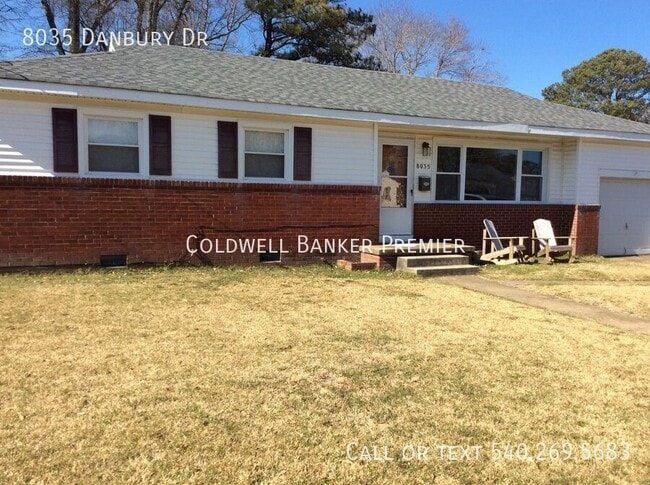 Building Photo - 8035 Danbury Dr