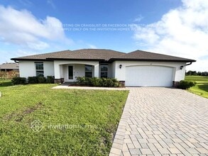 Building Photo - 311 Tandil St