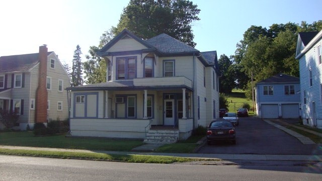 Foto del edificio - 412 College Ave