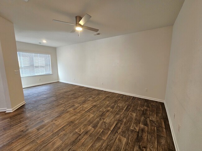 Foto del edificio - 211 Belmar Rd