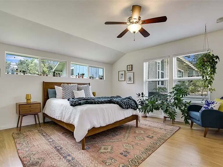 Primary Photo - 6406 Auburn Dr