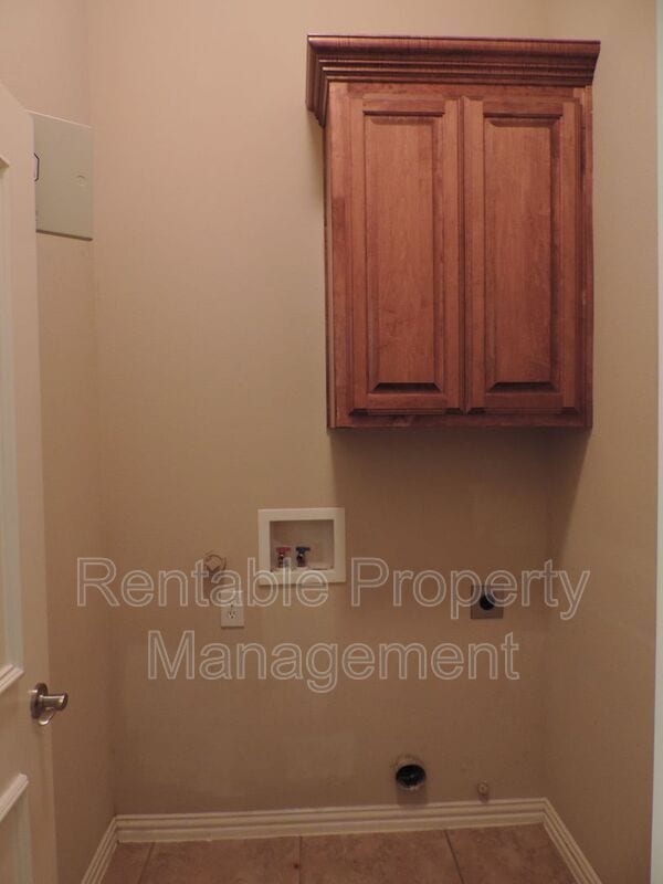 Building Photo - 1835 Leann Ln