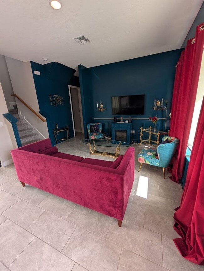 Photo - Beautiful Executive 4 Bed 3 Bath Home in Davenport!