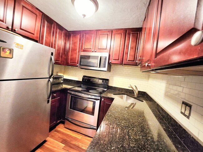Foto del edificio - 230 Willard St