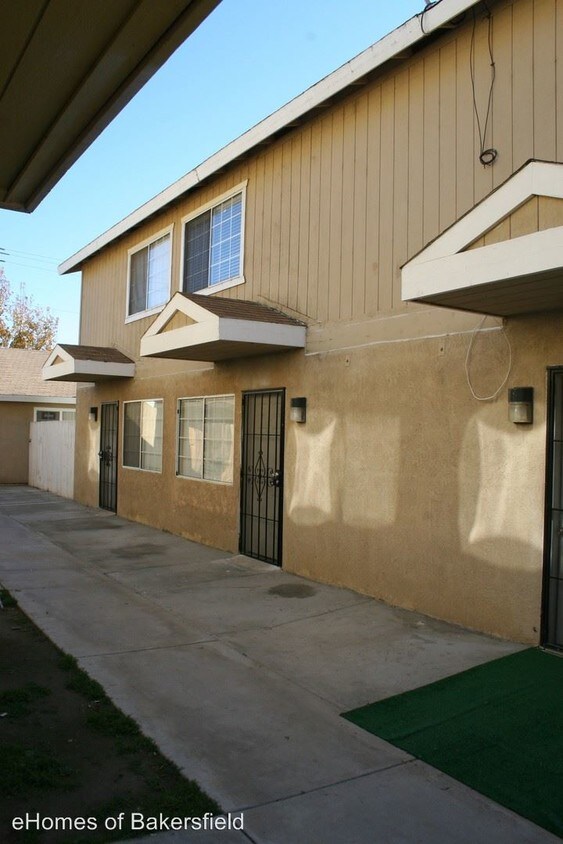 6117 S H St, Bakersfield, CA 93304 Condo for Rent in Bakersfield, CA