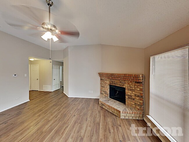 Foto del edificio - 1810 Grayson Ave