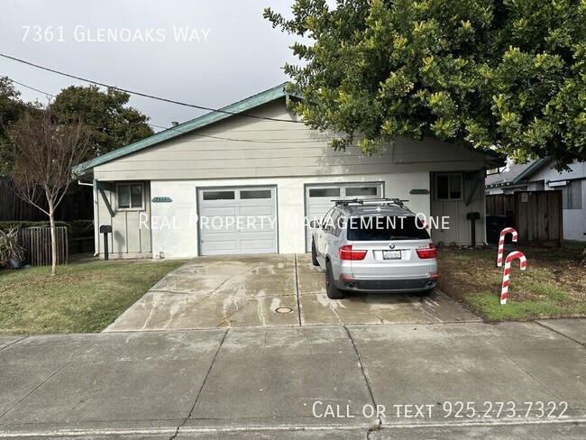 Building Photo - Well Kept 2 Bed, 1.5 Bath Duplex in great ...