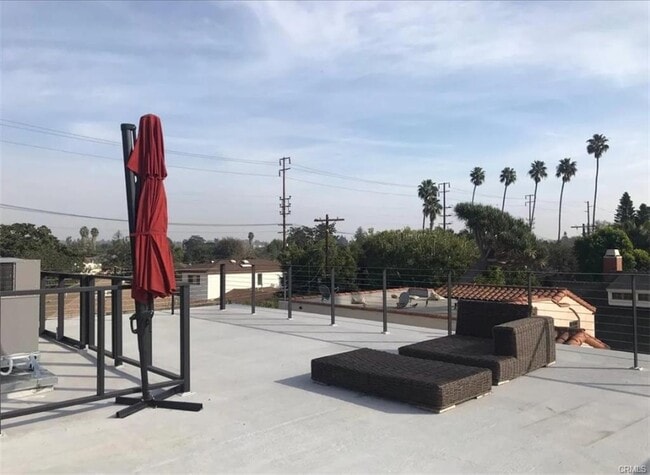 Building Photo - 2538 Tilden Ave