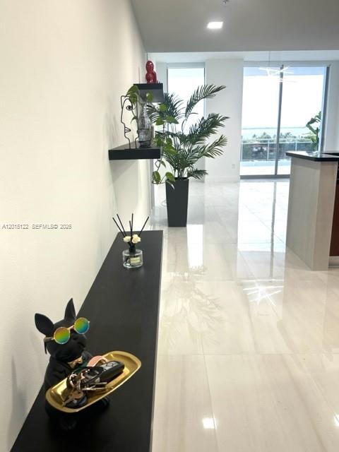 Foto del edificio - 7901 Hispanola Ave