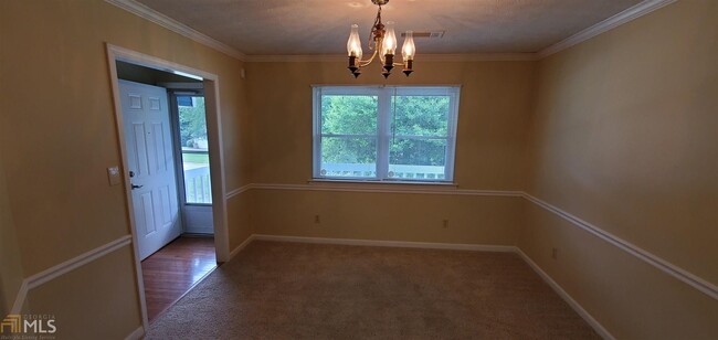 Building Photo - 210 Summertown Dr