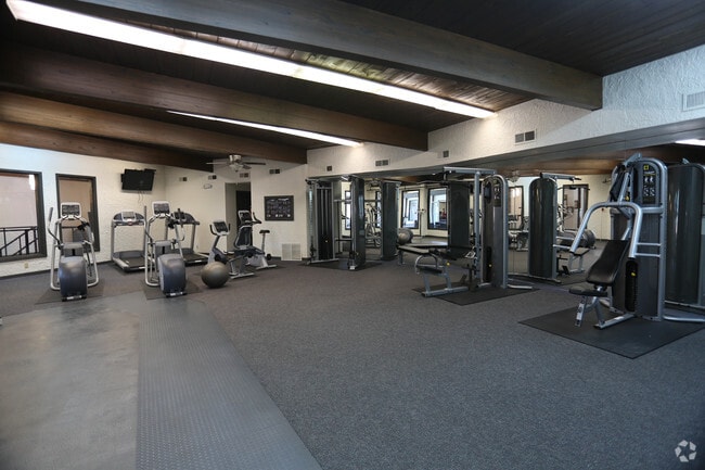 Gimnasio - Spanish Lake Townhomes
