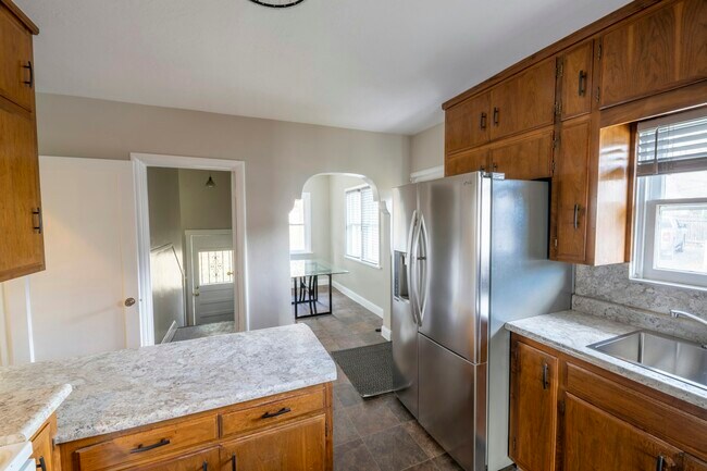 Building Photo - 178 West Center Street, Unit #1 - Upstairs