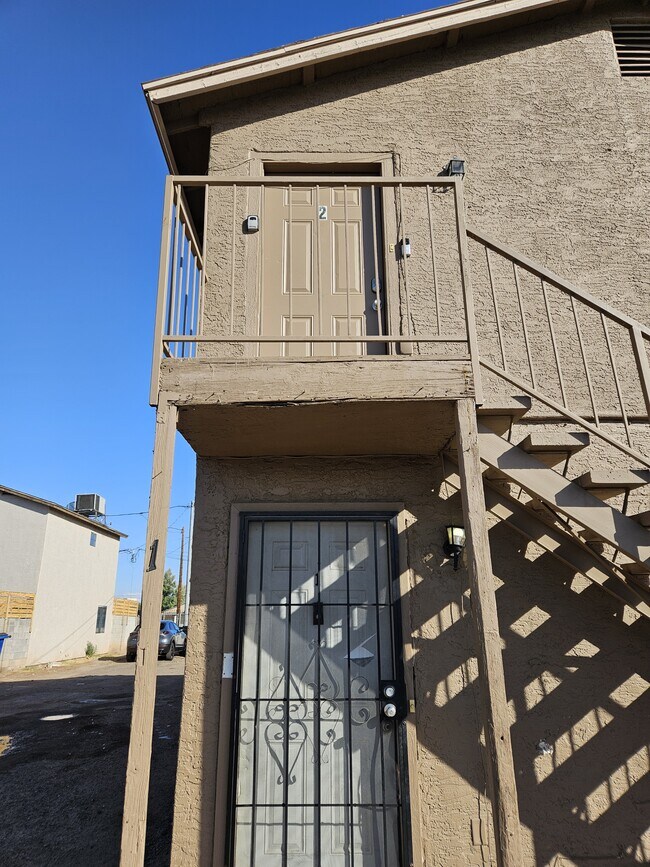 Building Photo - 1441 S 14th St