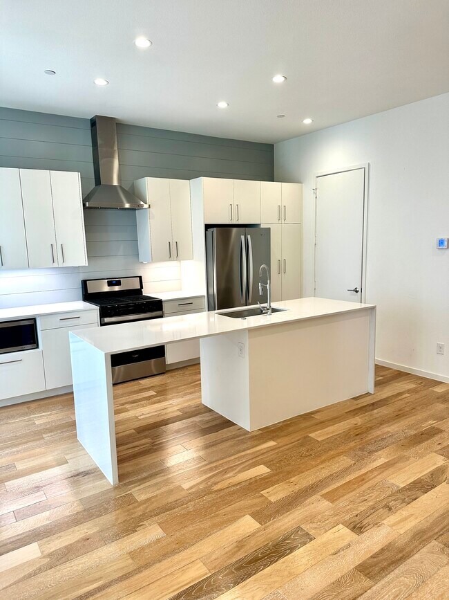 Foto del edificio - 3812 San Jacinto St