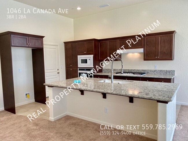 Building Photo - 1046 La Canada Ave