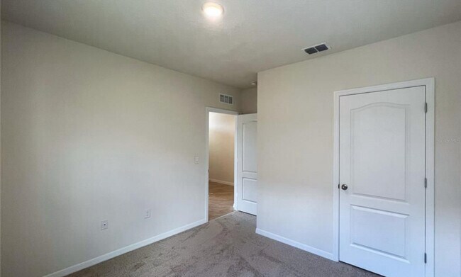 Foto del edificio - 2703 Sunkissed Dr