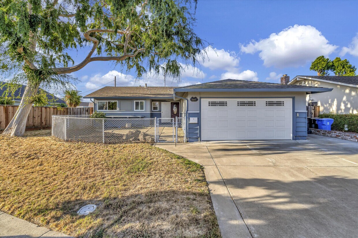 Foto principal - 40879 Blacow Rd