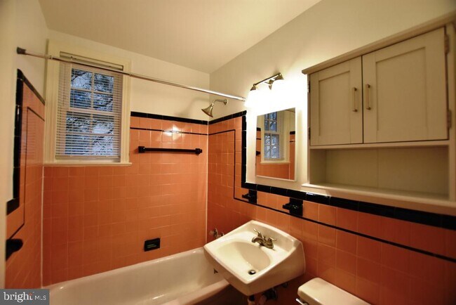 Foto del edificio - 3520 Cumberland St NW
