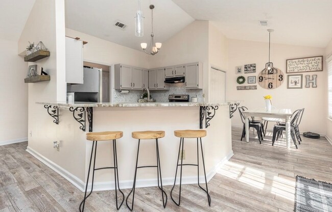 Foto del edificio - Spacious 3BR House in Bartlett