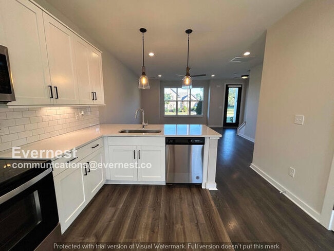 Foto del edificio - 108 Ethelyne Way