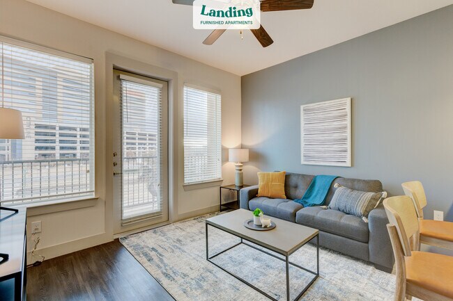 Building Photo - 110 W CityLine Dr