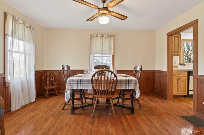 Foto del edificio - 3756 Oak Hill Rd