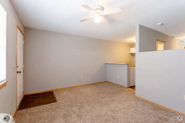 Eagle Ridge Apartments - Lawrence Ks Apartmentscom