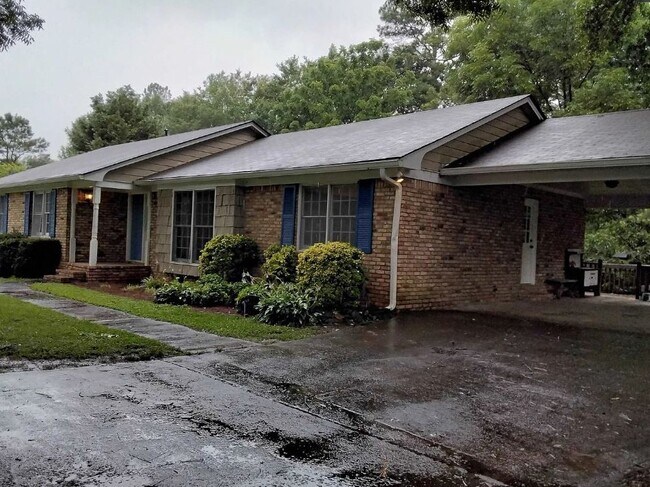 Building Photo - 2055 Blackwell Rd
