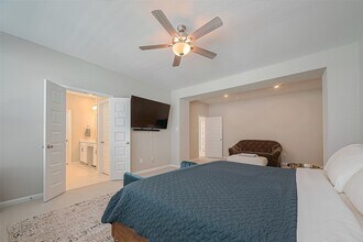 Building Photo - 2423 Driftwood Trl