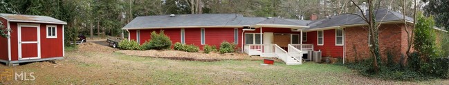 Building Photo - 450 S Hillcrest Dr