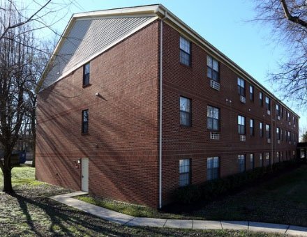Foto del edificio - 2401 Clarksville Hwy