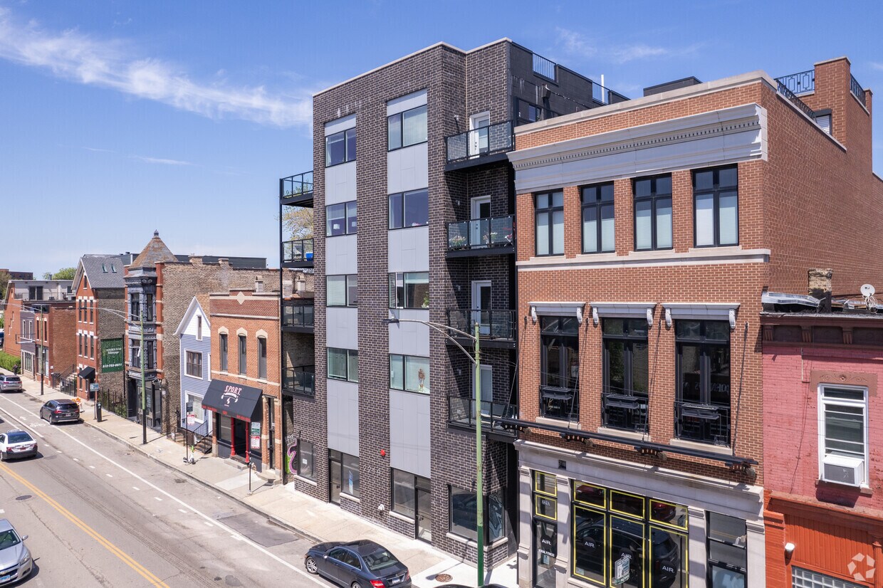 Building Photo - Clover View Lofts