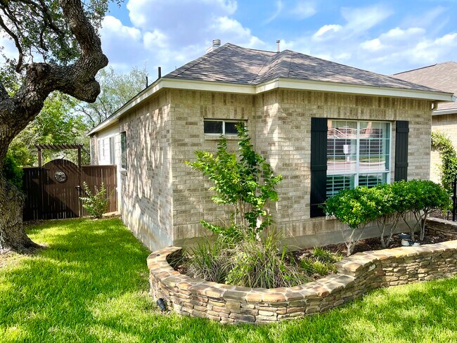 Foto del edificio - 239 Sable Falls