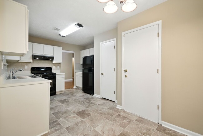 Foto del edificio - 3045 Wildflower Ln SW