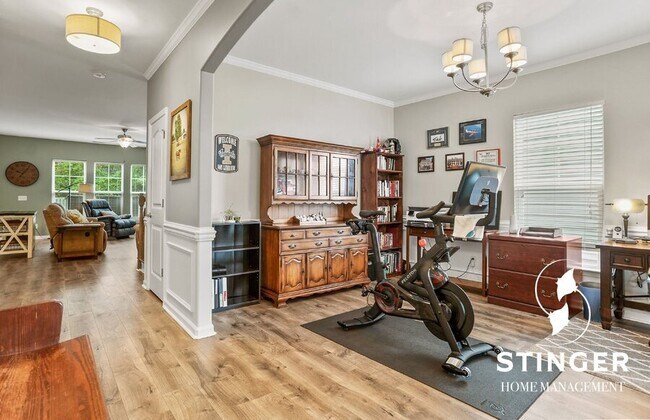 Building Photo - 100 Sago Palm Dr
