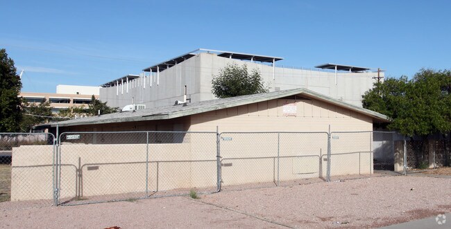 Building Photo - 7238-7302 E Belleview St
