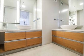 Building Photo - 3726 S Las Vegas Blvd