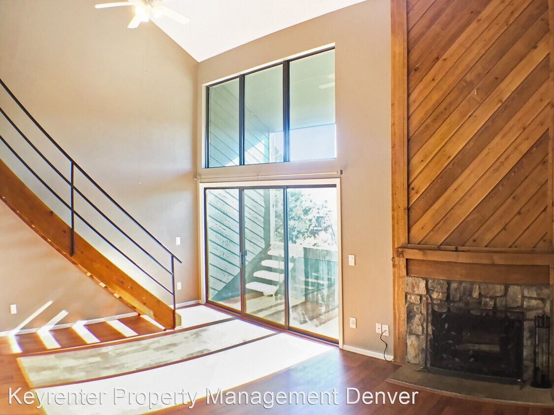 Foto principal - 2 br, 1 bath House - 14150 E Temple Drive ...