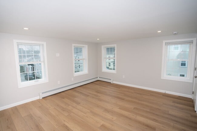 Photo - 29 Pleasant St Apartment