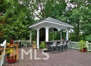 Foto del edificio - 6057 Walden Pond Rd