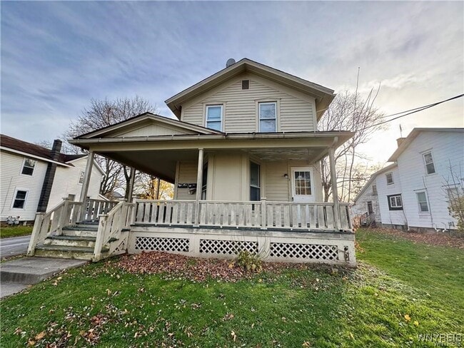 Building Photo - 341 Upper Front Ave