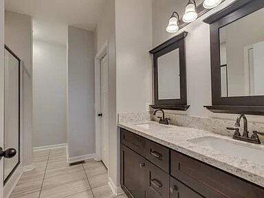 Foto del edificio - 2513 Warner's Ridge Dr
