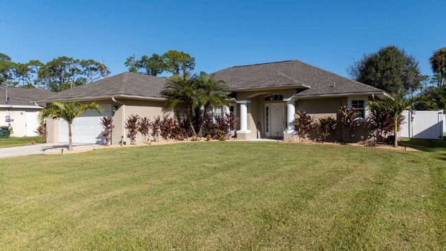 Foto del edificio - Move in with Zero Deposit! Turnkey Furnish...