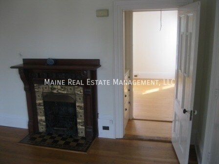 Building Photo - 224 State St