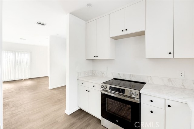 Foto del edificio - 7044 White Oak Ave