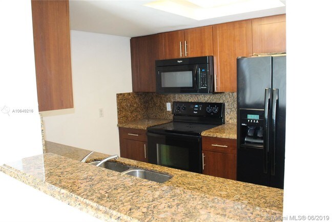 Foto del edificio - 1690 SW 27th Ave