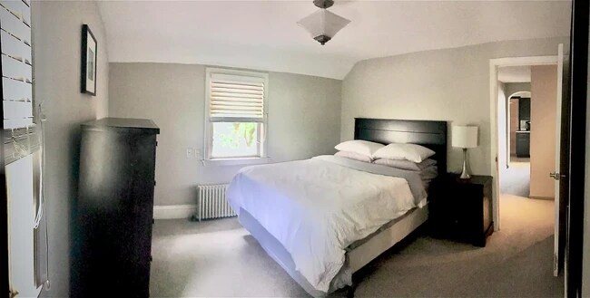 Foto del edificio - 126 Ramapo Valley Rd