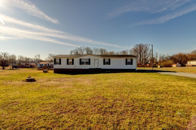 Building Photo - 112 Kimbo Dr