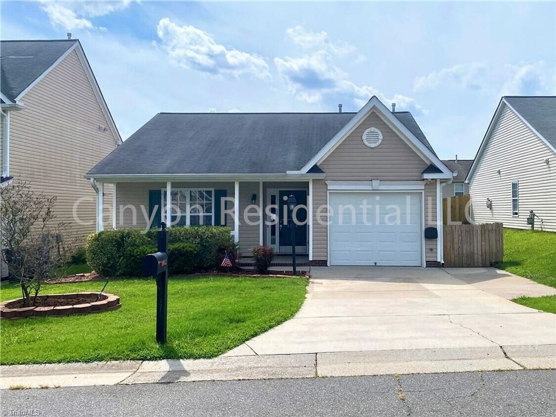 Recently Renovated!!Beautiful 3BR home. House Rental in WinstonSalem