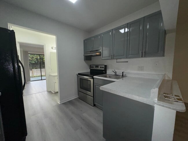 Foto del edificio - 4120 Maine St